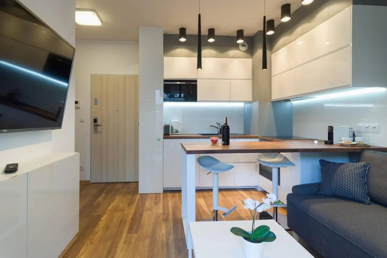Cozy Apartment With Garden Prestigious Location Krakow