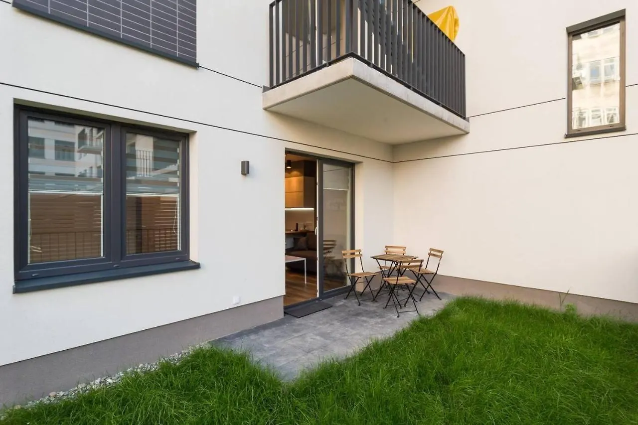 Cozy Apartment With Garden Prestigious Location Krakow Poland