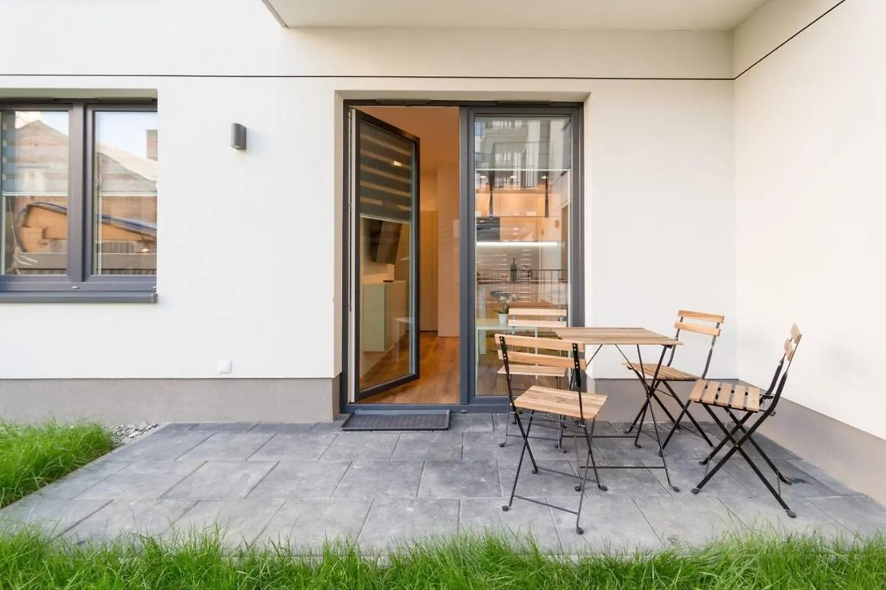 Cozy Apartment With Garden Prestigious Location Krakow 0*,  Poland