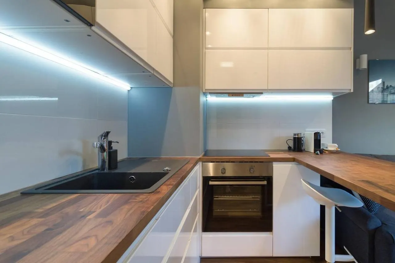 Cozy Apartment With Garden Prestigious Location Krakow