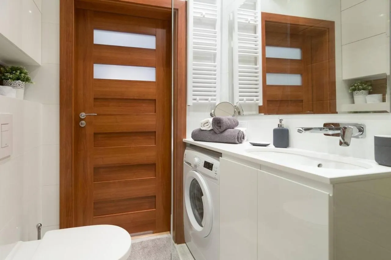 Cozy Apartment With Garden Prestigious Location Krakow