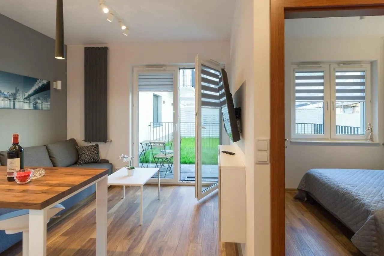 Cozy Apartment With Garden Prestigious Location Krakow Poland