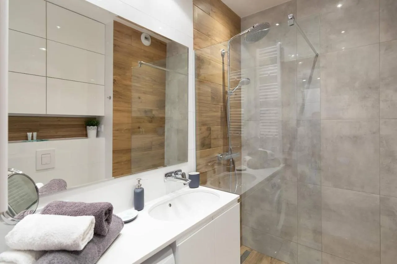 Cozy Apartment With Garden Prestigious Location Krakow