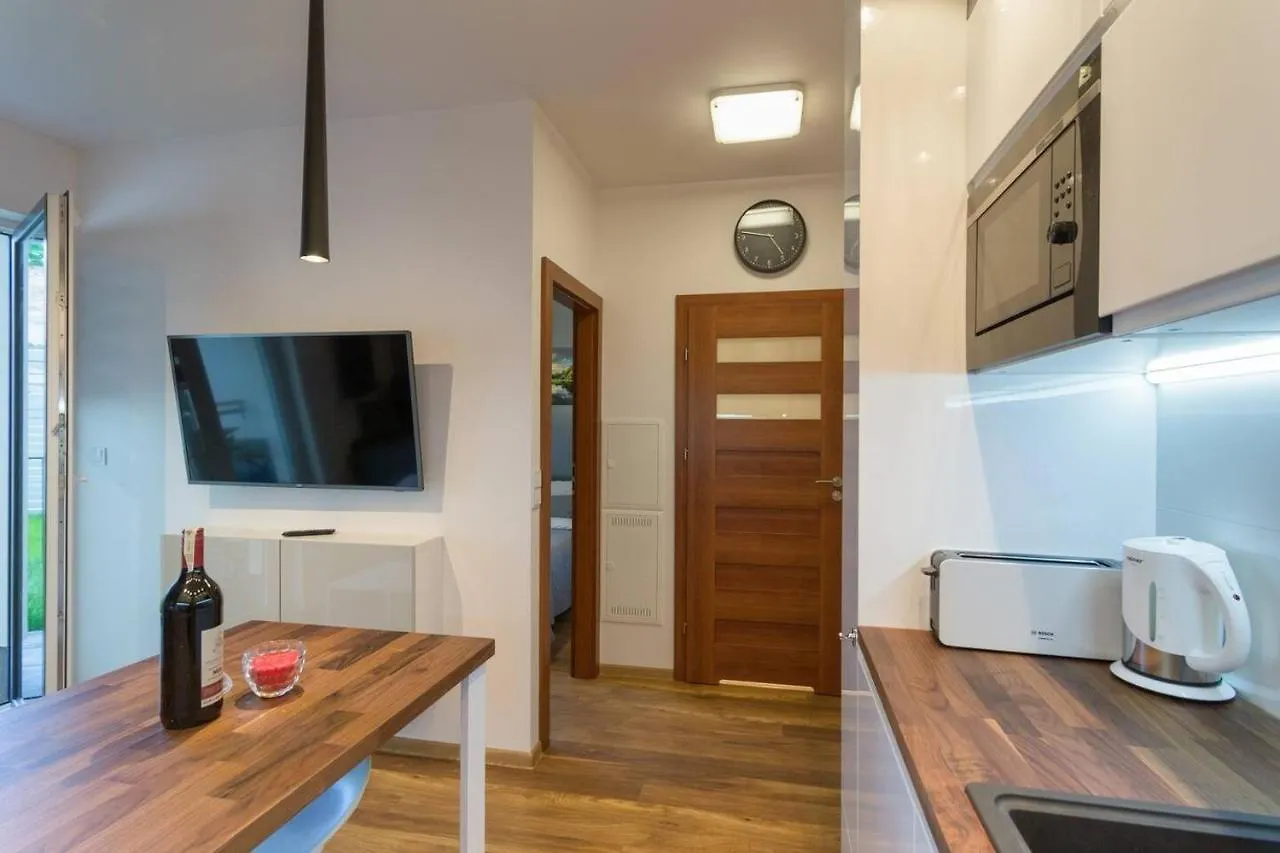 Cozy Apartment With Garden Prestigious Location Krakow